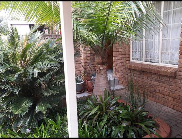 3 BEDROOM TOWNHOUSE SOLD IN FLORAUNA